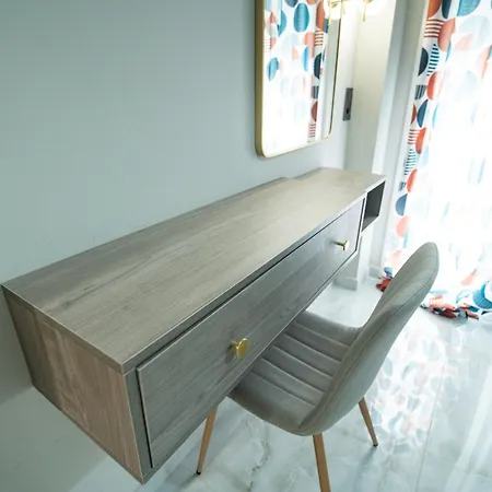 A Living Skg 2 Quiet Luxury Semesterbostad *